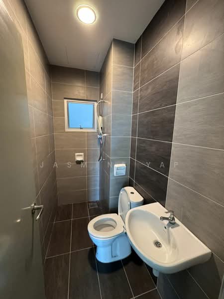 Condominium for Sale at Zeta Deskye (Alam Saujana) - Jasmine Yap - Bathroom - PropertyGuru.com.my