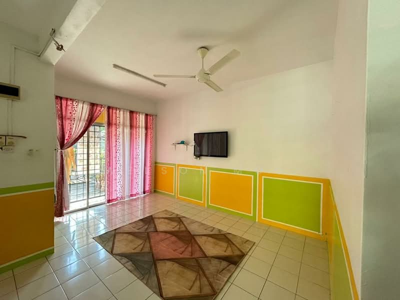 Rumah Teres 2-Tingkat untuk Dijual di Ukay Bistari (Ulu Kelang) - Welson Moo - Living Room - PropertyGuru.com.my