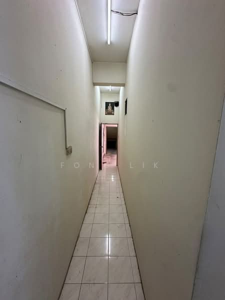Kedai untuk Disewa di Permas Jaya (Johor) - Fong Lik - Corridor - PropertyGuru.com.my