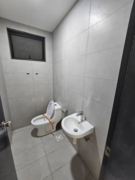 Condominium for Rent at The Holmes 2 - Geoff Lim - Bathroom - PropertyGuru.com.my
