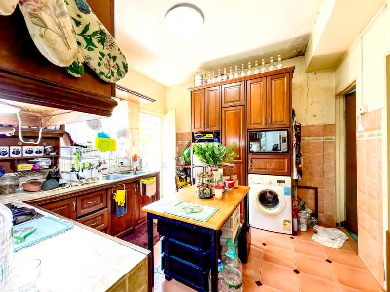 2-storey Terraced House for Sale in Usj 1 (Subang Jaya) - Akmal Adam - Kitchen - PropertyGuru.com.my