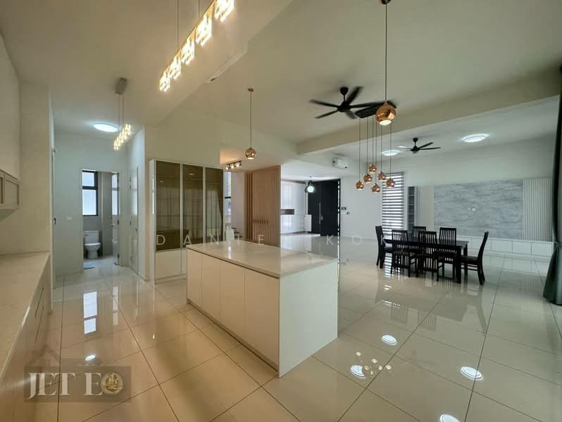 Bungalow House for Sale in Bandar Tropicana Aman (Telok Panglima Garang) - Daniel Kok - Dining Room - PropertyGuru.com.my