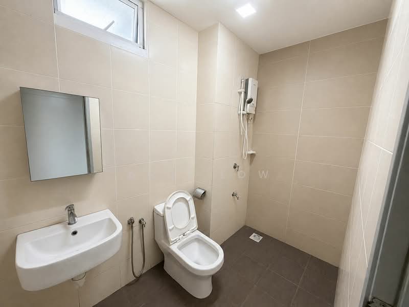Kediaman Servis untuk Dijual di Pandan Residence 2 - Andy Low - Bathroom - PropertyGuru.com.my