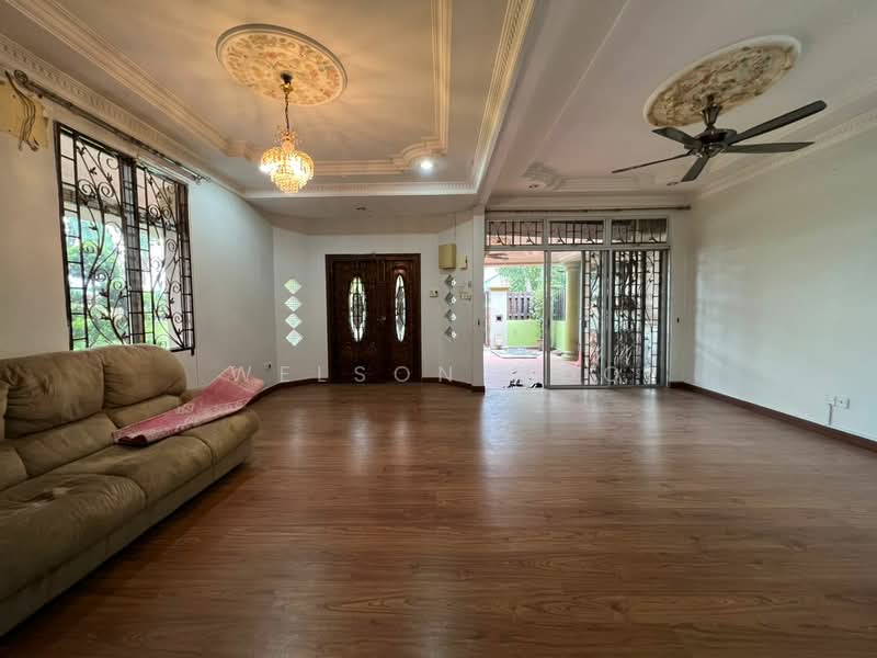 Rumah Teres 2-Tingkat untuk Dijual di Ukay Bistari (Ulu Kelang) - Welson Moo - Living Room - PropertyGuru.com.my