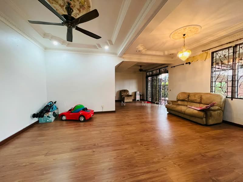 Rumah Teres 2-Tingkat untuk Dijual di Ukay Bistari (Ulu Kelang) - Welson Moo - Living Room - PropertyGuru.com.my