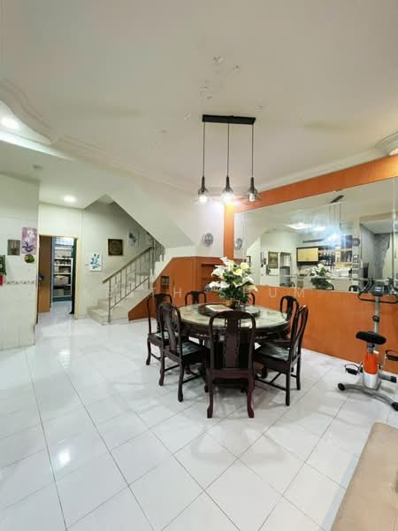 2-storey Terraced House for Sale in Bukit Indah (Iskandar Puteri (Nusajaya)) - Keith Shum - Dining Room - PropertyGuru.com.my