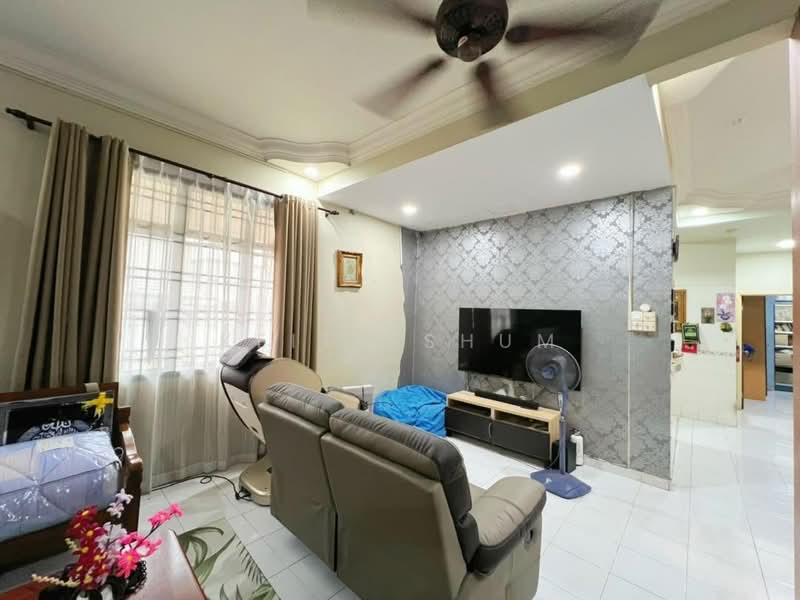 2-storey Terraced House for Sale in Bukit Indah (Iskandar Puteri (Nusajaya)) - Keith Shum - Living Room - PropertyGuru.com.my