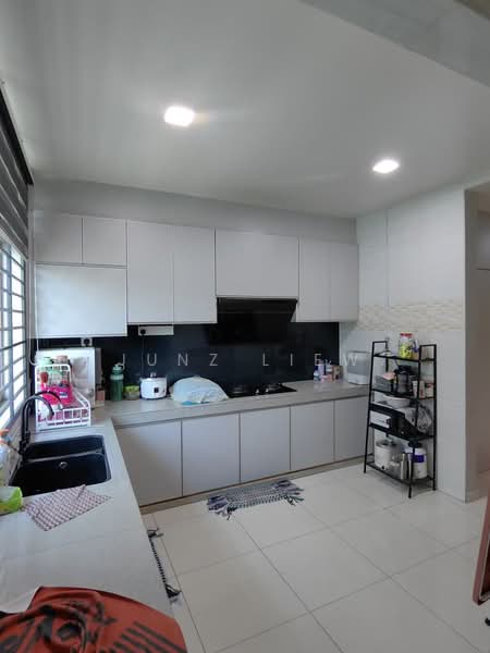 Rumah Teres 2-Tingkat untuk Dijual di Ulu Tiram (Johor) - Junz Liew - Kitchen - PropertyGuru.com.my