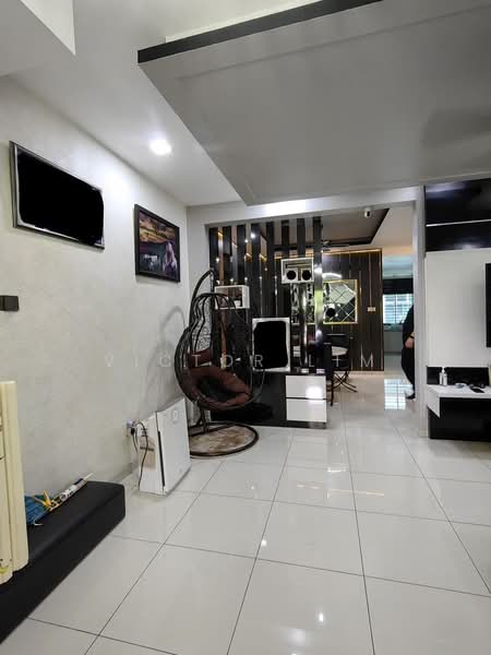 Rumah Teres 2-Tingkat untuk Dijual di Taman Dato' Chellam (Ulu Tiram) - Victor Lim - PropertyGuru.com.my