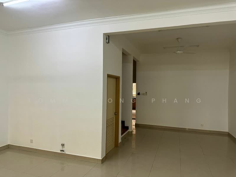 Rumah Teres 2-Tingkat untuk Dijual di Bandar Kinrara (Selangor) - Tommy Wong Phang - Living Room - PropertyGuru.com.my