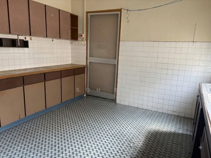 1-storey Terraced House for Rent in Seksyen 14 (Petaling Jaya) - Soh BC - Kitchen - PropertyGuru.com.my
