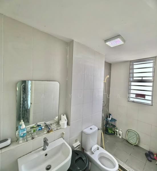 Condominium for Sale at Elit Heights @ Bayan City - Yeap Yu Quan - Bathroom - PropertyGuru.com.my