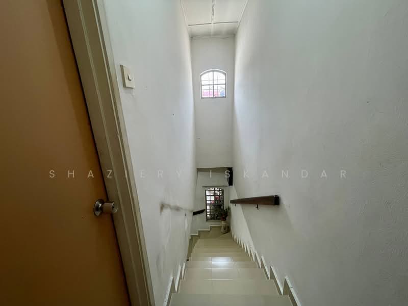 Rumah Teres 2-Tingkat untuk Dijual di Batu Caves (Selangor) - Shaziery Iskandar - Interior - PropertyGuru.com.my
