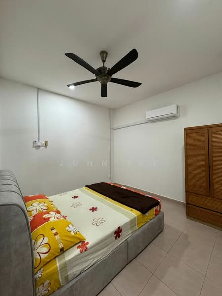 3-storey Terraced House for Rent in Bandar Bukit Tinggi 2 (Klang) - John Tee - Bedroom - PropertyGuru.com.my