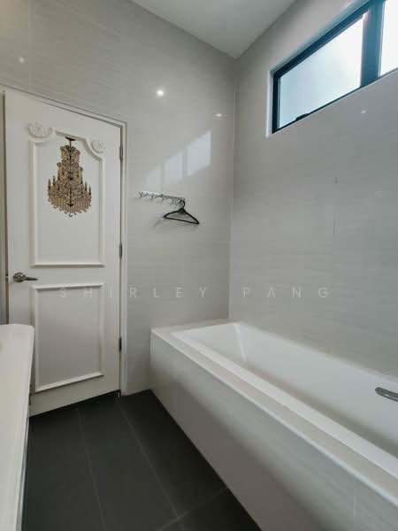 Semi-Detached House for Sale in Bukit Indah (Iskandar Puteri (Nusajaya)) - Shirley Pang - Bathroom - PropertyGuru.com.my