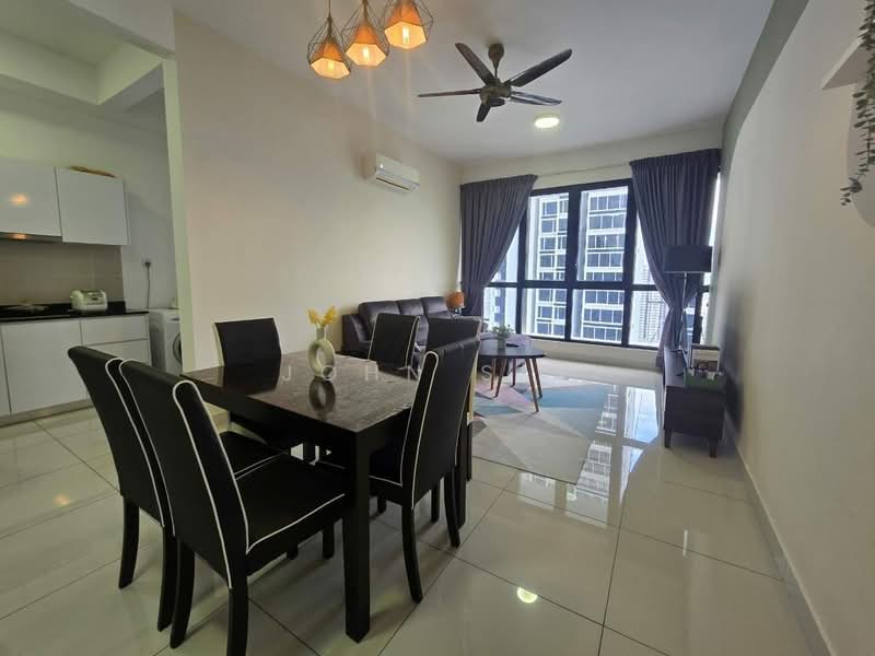 Pangsapuri untuk Dijual di Eco Nest @ Eco Botanic - John Sia - Living Room - PropertyGuru.com.my