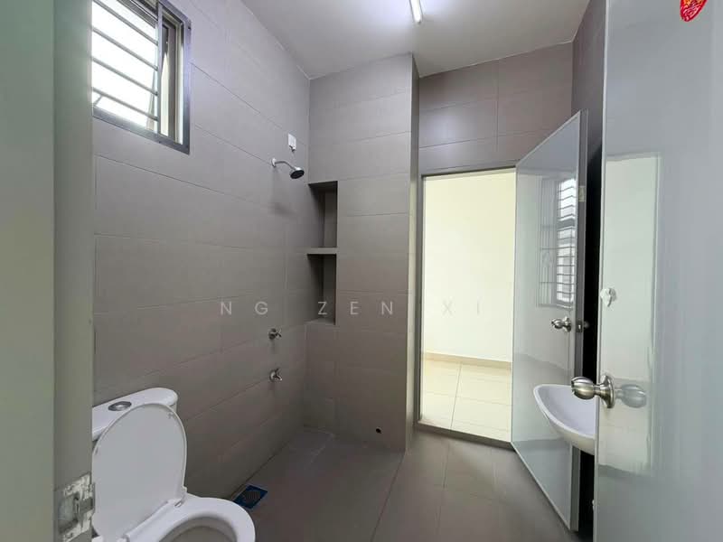 2-storey Terraced House for Sale in Mutiara Rini (Skudai) - NG ZEN XI - Bathroom - PropertyGuru.com.my
