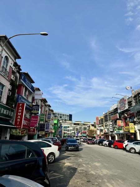 Shop / Office for Rent in Usj 10 (Subang Jaya) - Diana Poo - Exterior - PropertyGuru.com.my
