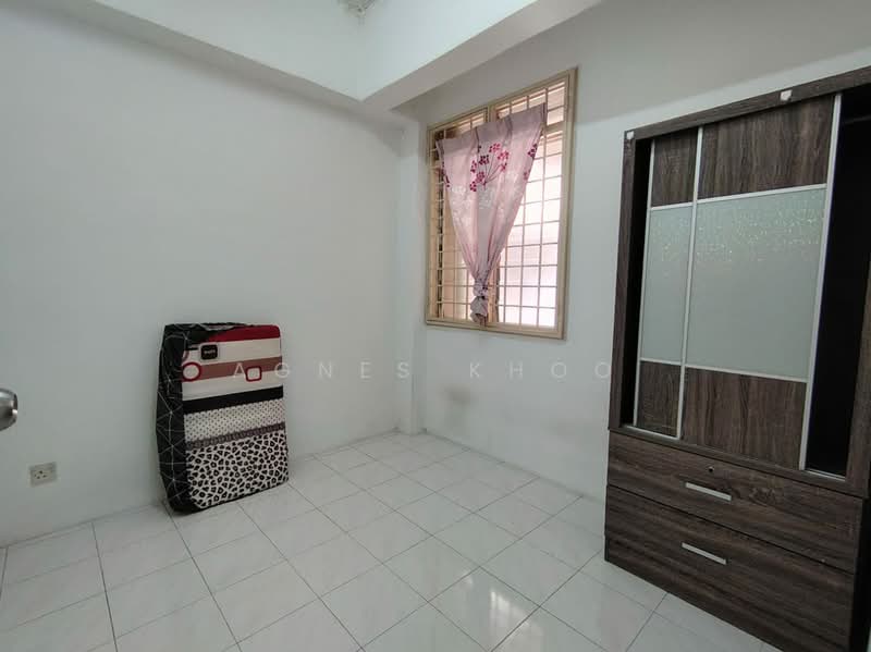 Pangsapuri untuk Disewa di Taman Lone Pine (Medium Low Cost) - Agnes Khoo - Bedroom - PropertyGuru.com.my
