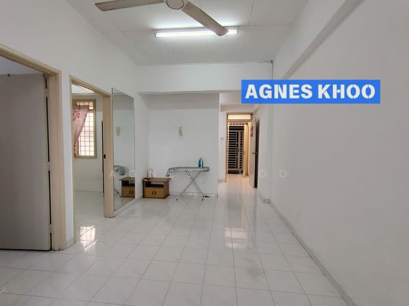 Pangsapuri untuk Disewa di Taman Lone Pine (Medium Low Cost) - Agnes Khoo - Living Room - PropertyGuru.com.my