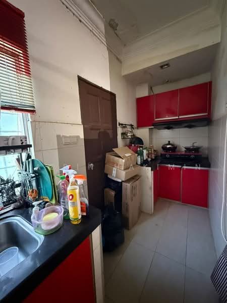 Terraced House for Sale in Taman Aman Putra (Puchong) - Nazrin Hakimin - Kitchen - PropertyGuru.com.my