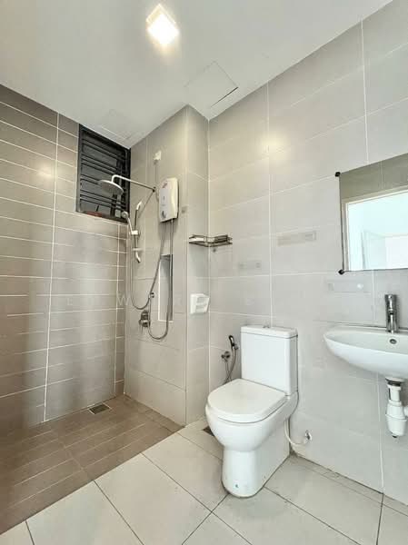 Condominium for Sale at PARC Regency (Residensi Masai) - Edward Siow - Bathroom - PropertyGuru.com.my
