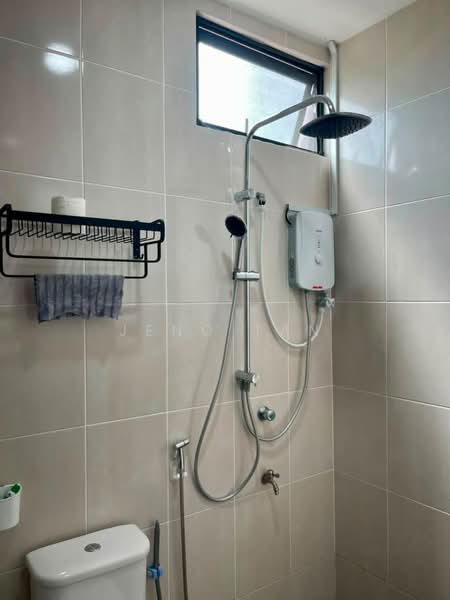 Terraced House for Rent in Kuching (Sarawak) - Jeno Tan - Bathroom - PropertyGuru.com.my
