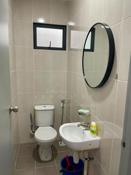 Terraced House for Rent in Kuching (Sarawak) - Jeno Tan - Bathroom - PropertyGuru.com.my