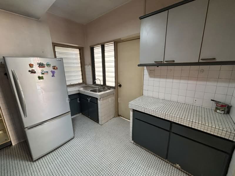 Condominium for Rent at Faber Ria - Dlynie Ooi - Kitchen - PropertyGuru.com.my