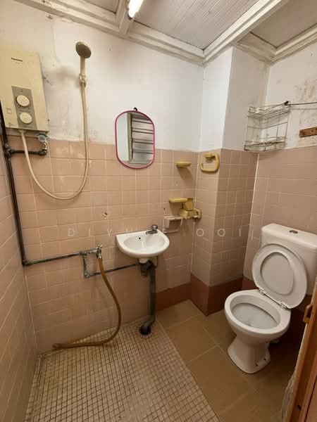 Condominium for Rent at Faber Ria - Dlynie Ooi - Bathroom - PropertyGuru.com.my
