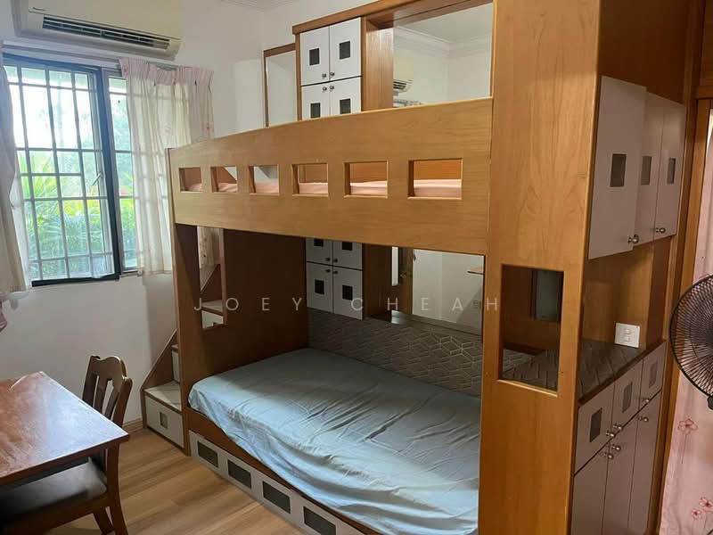 Kondominium untuk Disewa di Gold Coast Resort Condominium - Joey Cheah - Bedroom - PropertyGuru.com.my