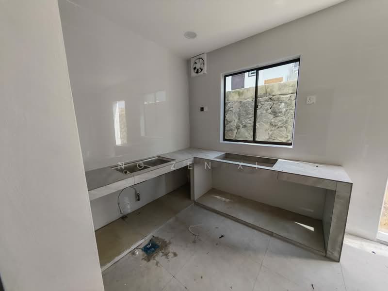Rumah Teres 2-Tingkat untuk Dijual di Taman Skudai Baru (Skudai) - NG ZEN XI - Kitchen - PropertyGuru.com.my
