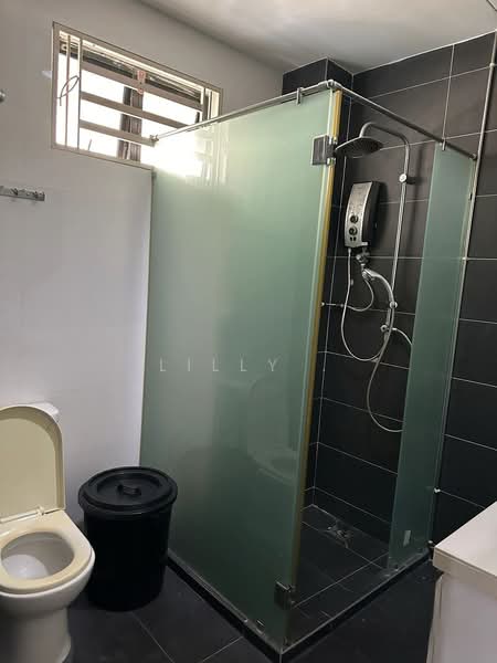 Rumah Teres 2-Tingkat untuk Dijual di Sungai Ara (Penang) - Lilly . - Bathroom - PropertyGuru.com.my