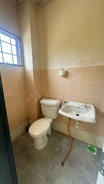 2-storey Terraced House for Sale in Bandar Tasik Puteri (Rawang) - Nazrin Hakimin - Bathroom - PropertyGuru.com.my