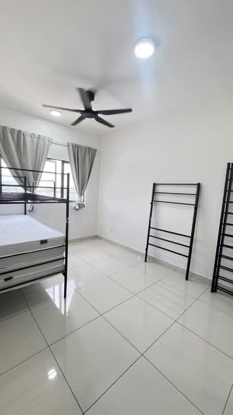 Kediaman Servis untuk Disewa di Traders Park - Jason Ng - Bedroom - PropertyGuru.com.my