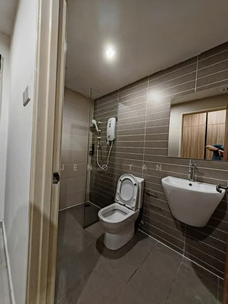 Pangsapuri untuk Disewa di Kozi Square - Jeno Tan - Bathroom - PropertyGuru.com.my