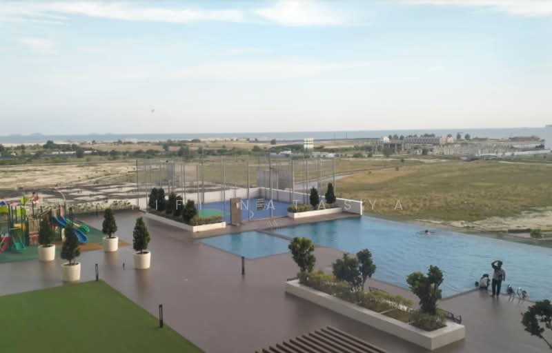 Kediaman Servis untuk Dijual di Amber Cove - Fifi Natasya - Pool - PropertyGuru.com.my