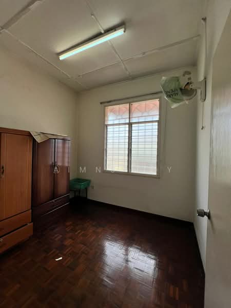 Rumah Teres 2-Tingkat untuk Dijual di Taman Bukit Belimbing (Balakong) - Aimns Goy - Bedroom - PropertyGuru.com.my