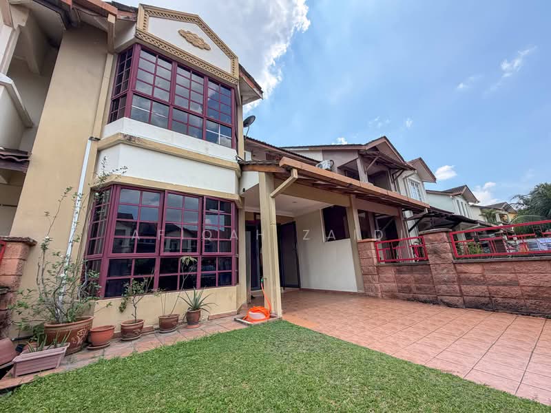 Rumah Teres 2-Tingkat untuk Dijual di Bukit Jelutong (Shah Alam) - Afiqah zaidi - Exterior - PropertyGuru.com.my