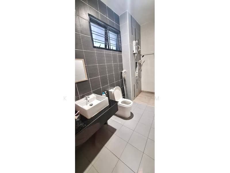 Semi-Detached House for Sale in Taman Nusa Idaman (Iskandar Puteri (Nusajaya)) - Keith Shum - Bathroom - PropertyGuru.com.my