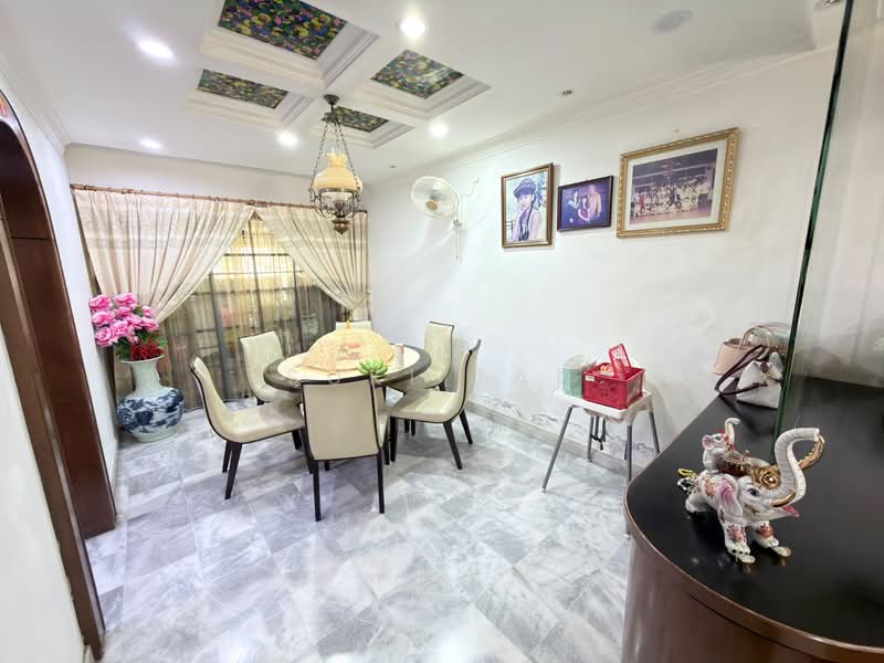 Rumah Teres 2.5-Tingkat untuk Dijual di Bandar Sri Damansara (Selangor) - Suki Tan - Dining Room - PropertyGuru.com.my