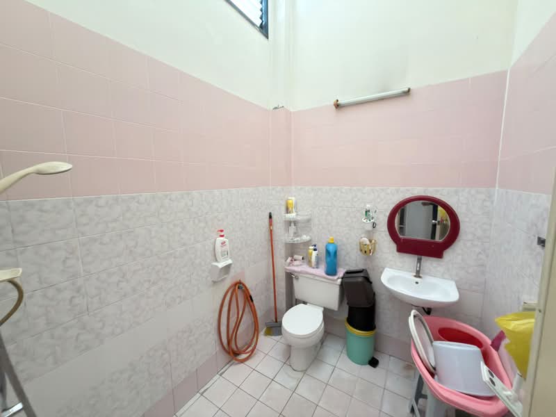 Rumah Teres 2.5-Tingkat untuk Dijual di Bandar Sri Damansara (Selangor) - Suki Tan - Bathroom - PropertyGuru.com.my