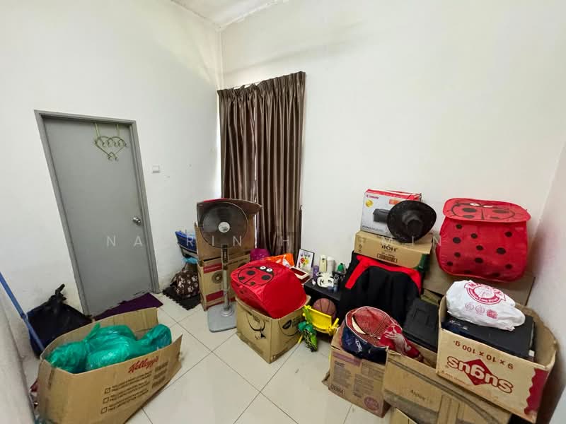 Semi-Detached House for Sale in Bandar Saujana Putra (Tanjong Duabelas) - Nazrin Hakimin - PropertyGuru.com.my