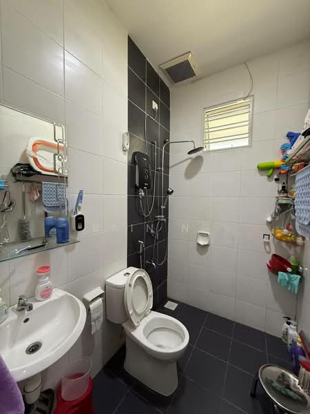 Rumah Teres 1-Tingkat untuk Dijual di Kulai (Johor) - Rain Ng - Bathroom - PropertyGuru.com.my