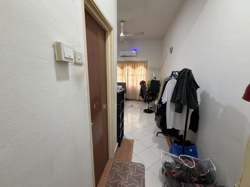 Pangsapuri untuk Dijual di Villa Danau - Mike Yap - Corridor - PropertyGuru.com.my