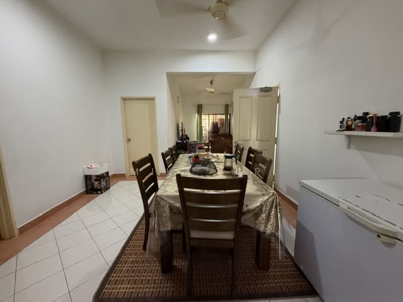 Pangsapuri untuk Dijual di Villa Danau - Mike Yap - Dining Room - PropertyGuru.com.my