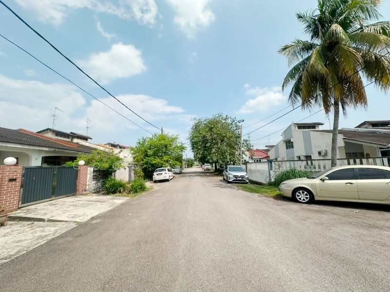 1-storey Terraced House for Sale in Bandar Baru Permas Jaya (Permas Jaya) - Coco Feng Lily - PropertyGuru.com.my