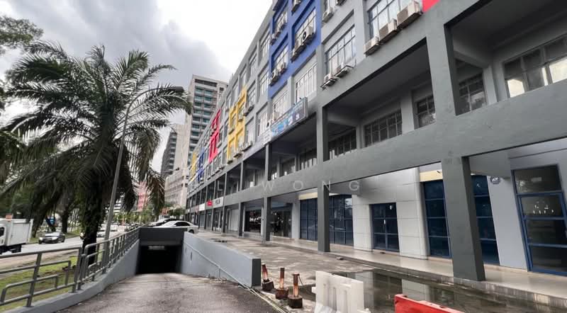 Gudang untuk Disewa di Seksyen 13 (Petaling Jaya) - HL Wong - Exterior - PropertyGuru.com.my