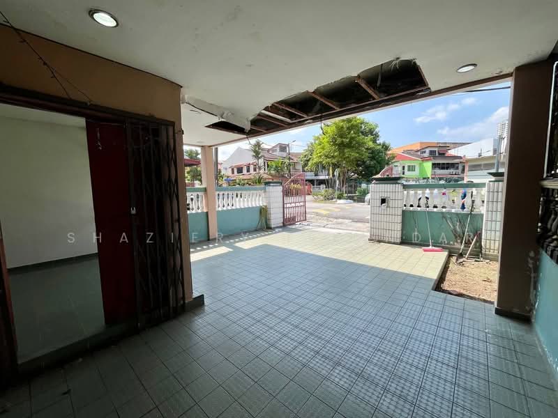 2-storey Terraced House for Sale in Taman Sri Selayang (Selayang) - Shaziery Iskandar - Exterior - PropertyGuru.com.my