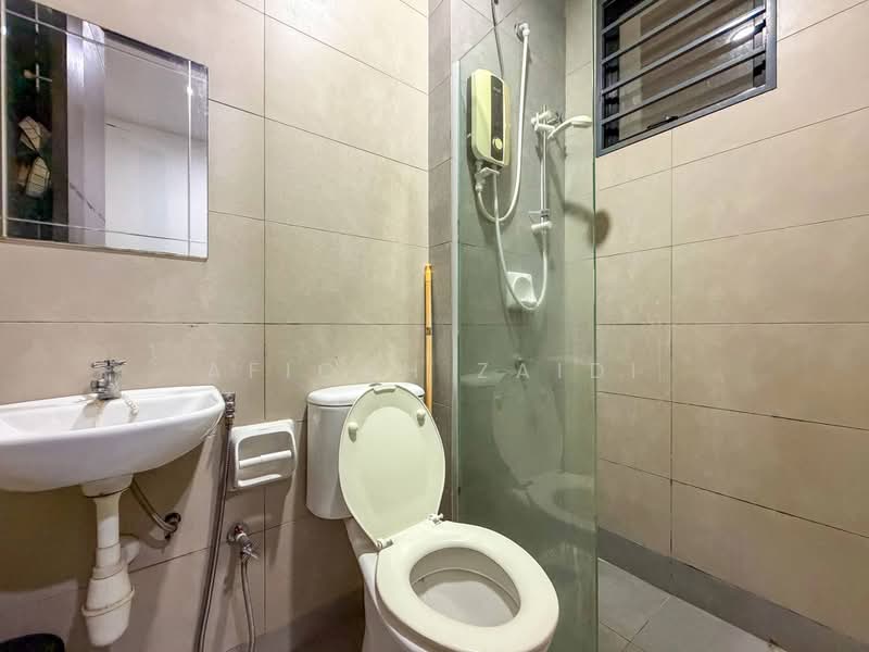 2.5-storey Terraced House for Sale in TTDI Grove (Kajang) - Afiqah zaidi - Bathroom - PropertyGuru.com.my